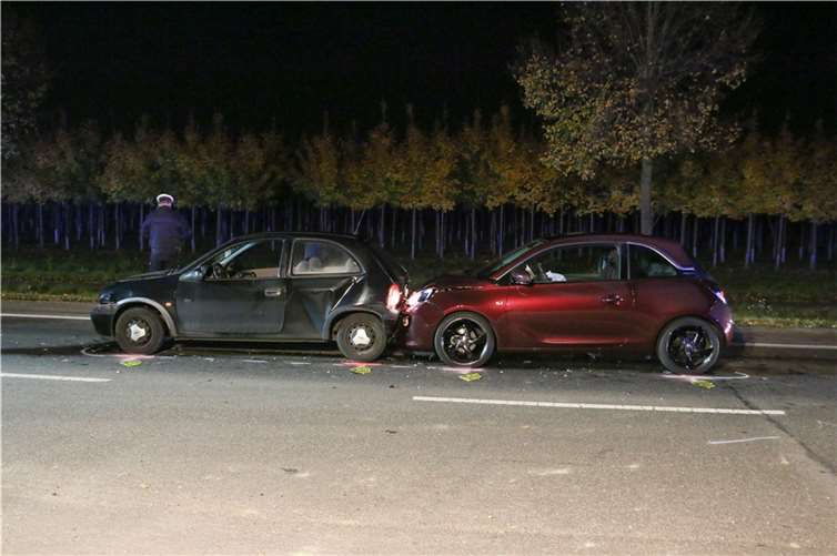 Sieben Verletzte nach Auffahrunfall 