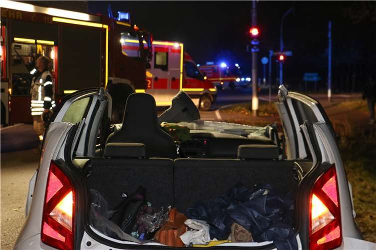 Sieben Verletzte nach Auffahrunfall 