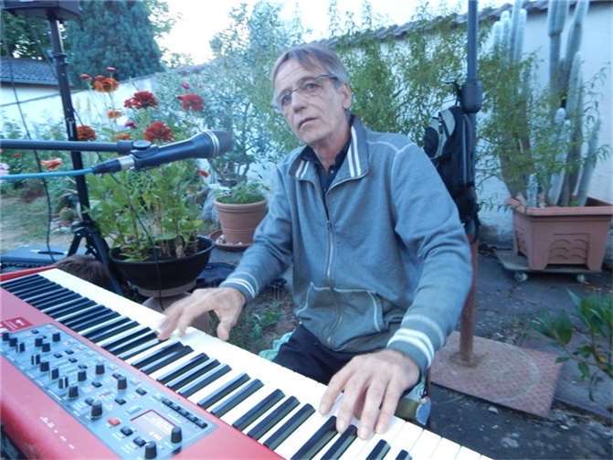 Tommy Geller spielt für :Kerit