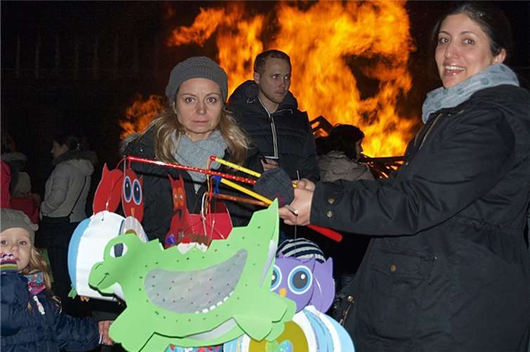 Die Kinderaugen leuchteten so hell wie die Laternen 