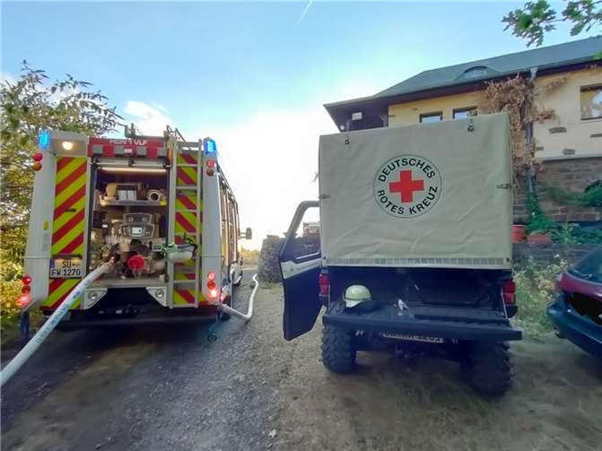 Brennender Holzschuppen mit Munition: Feuer entfacht größeren Waldbrand 