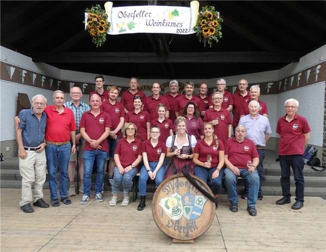 Weinkönigin Anna I. repräsentiert Oberfell ein weiteres Jahr 