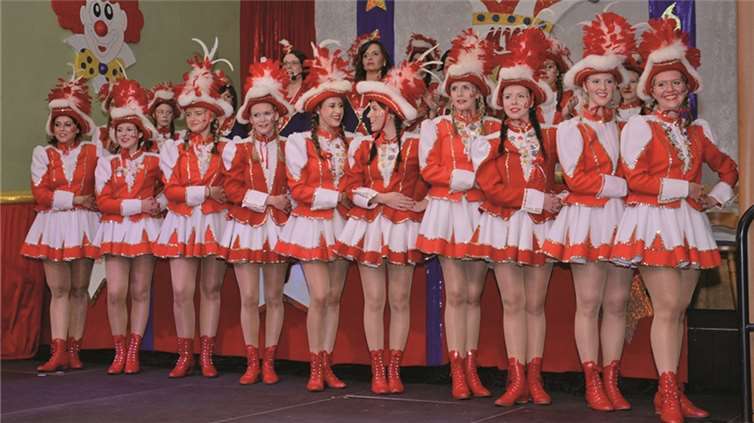 Die lustigen Weiber starteten in die neue Karnevalssession 