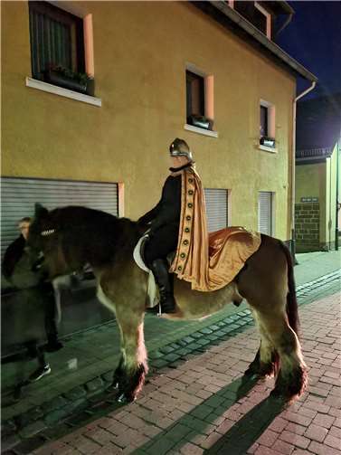 Bunte Laternen und leckere Wecken 