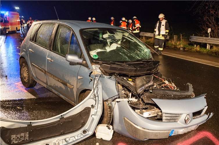 3 Schwerverletzte bei Crash in der Nähe von Rheinbach 