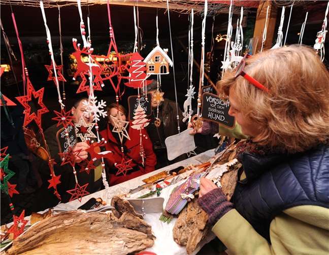 Besucher genossen die festliche Atmosphäre 