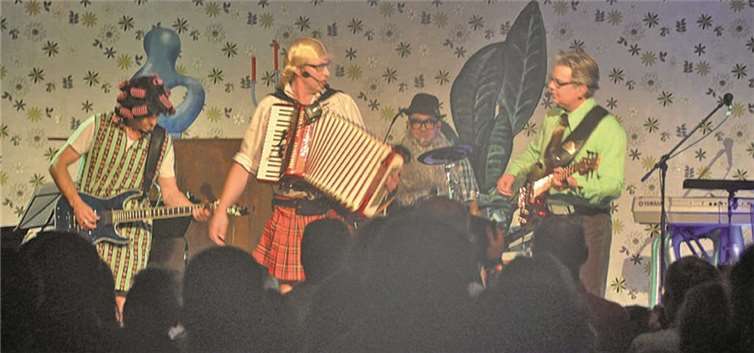 Die Polka-PoyZ und die „Blasenden Tiere“ begeisterten 