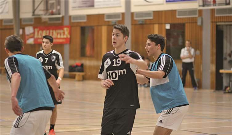 Löwen-Team 1 verliert, D1-Jugend überzeugt 