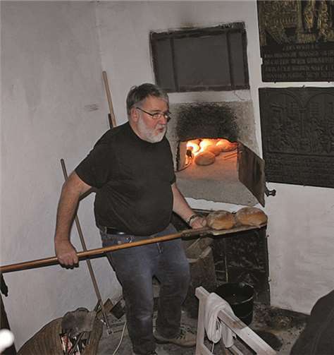 Adventsmarkt rund um das Café „Kostbar“ 