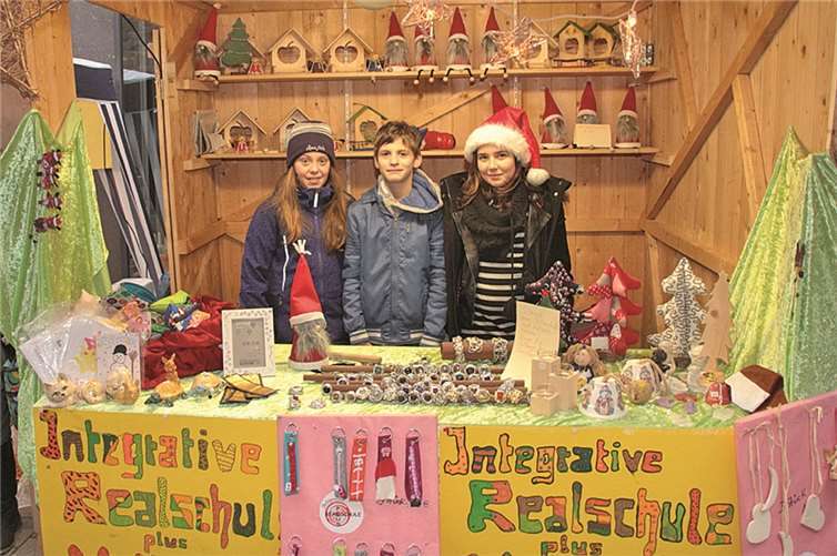 Apfel, Nuss und Mandelkern 