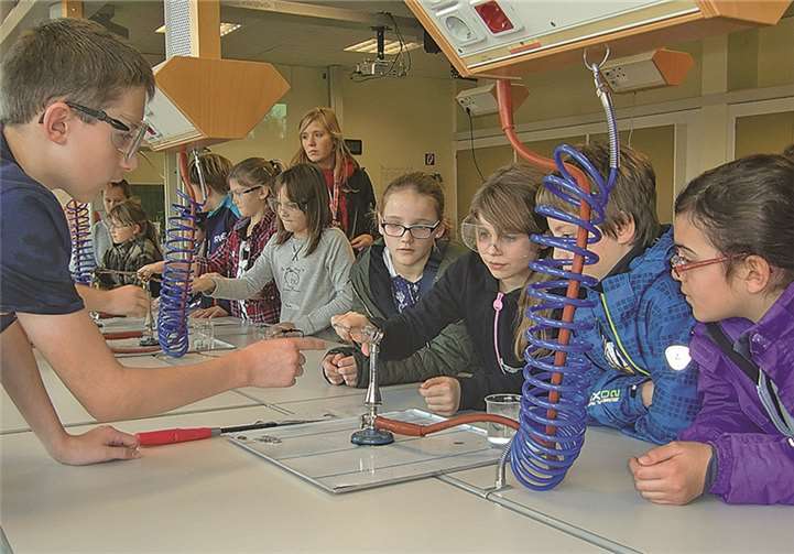 Kleine und große Gäste erkundeten die Schule 