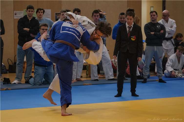 Erfolgreiche Judoka bei der Rheinland Einzelmeisterschaften U18/U21 Erfolgreiche Judoka bei der Rheinland Einzelmeisterschaften U18/U21