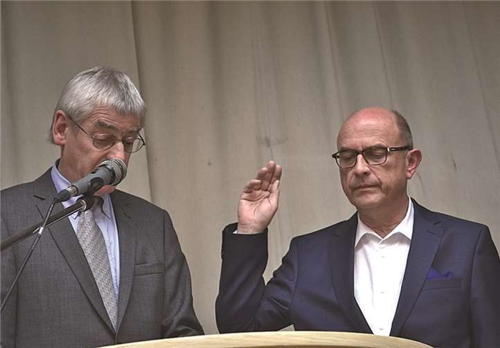 Gelbes Trikot für den neuen Stadtchef 