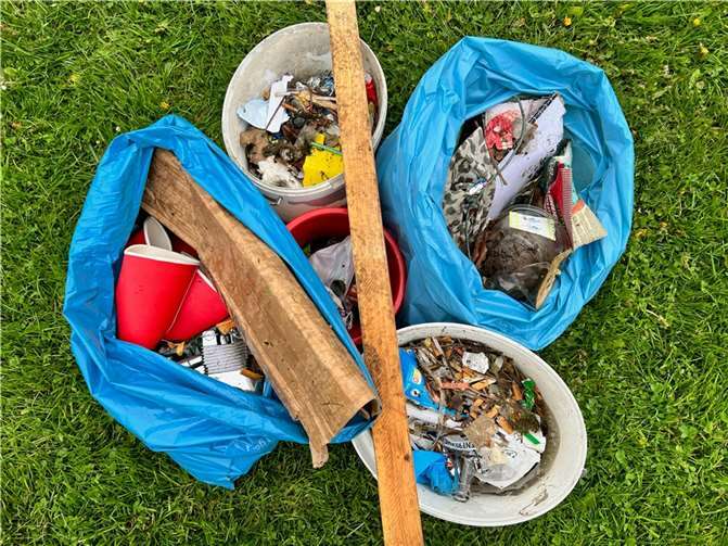 Frühlingsputz im Rheinbacher Stadtwald 