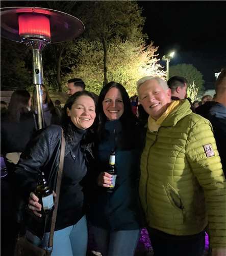 Traditionelles Maibaumfest lockte viele Besucher 
