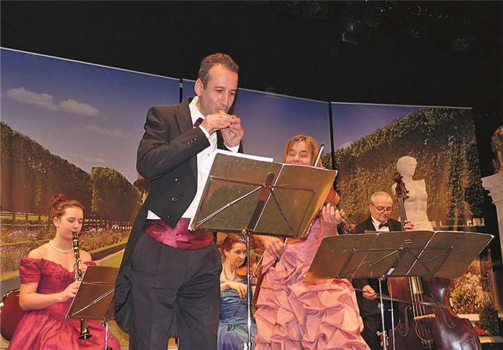Johann Strauß-Ensemble Köln versprühte Wiener Charme im Walzer- und Polka-Takt 