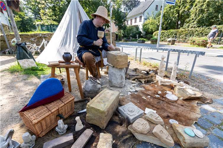 Ritter in Rheinbach: Buntes Treiben zeigt historisches Werden der Glasstadt 