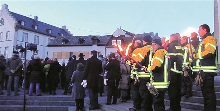 Mahnwache mit 300 Personen 