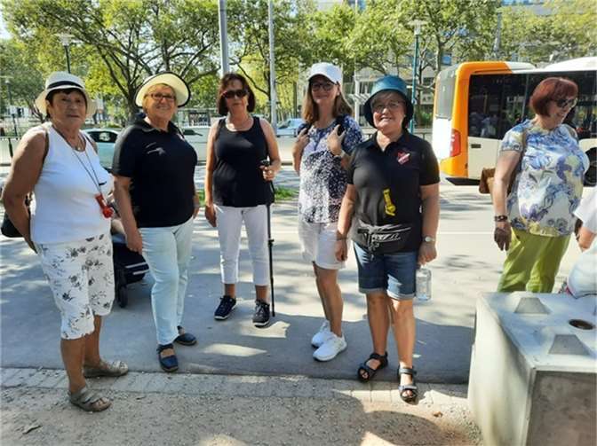 Gute Stimmung trotz Hitze bei Besuch der BUGA 23 in Mannheim 