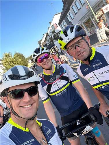 Drei Fahrer meistern anspruchsvolle Strecke 