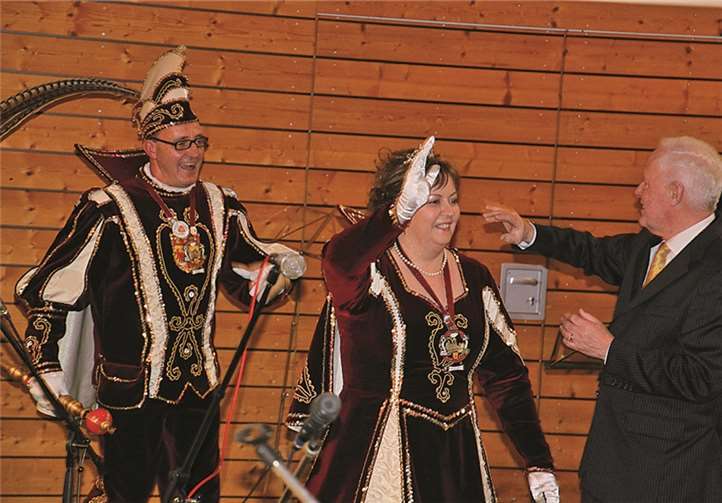 200 Besucher feierten mit Thürer Prinzenpaar den Jahresbeginn 