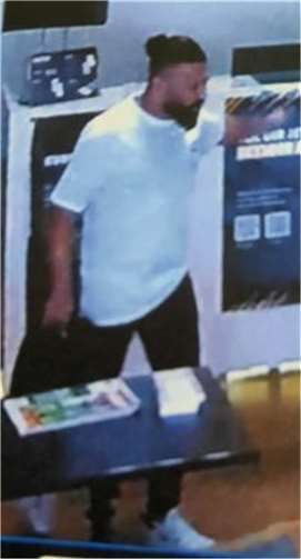 Foto-Fahndung: Wer kennt diesen Mann? 