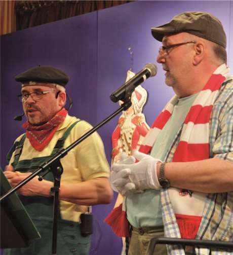 Bruce Kapusta verzauberte die Merzbacher Jecken 