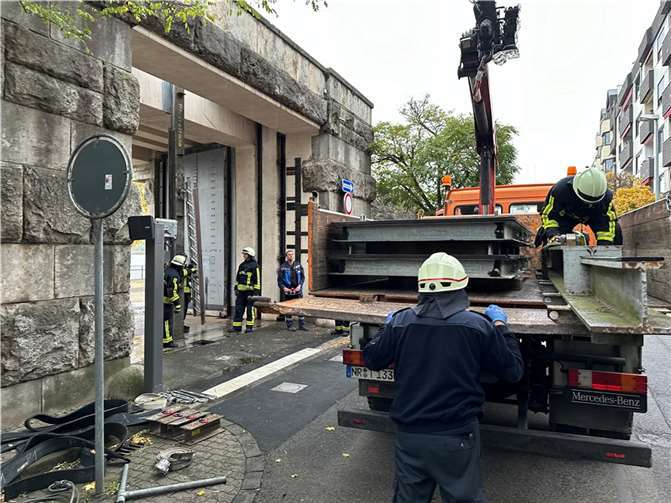 Neuwied: Stadt bereitet sich auf Hochwasser vor 