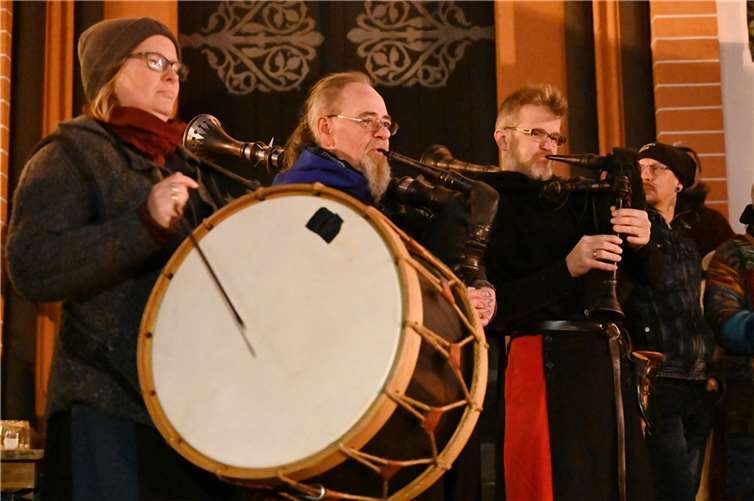 Der mittelalterliche Teil und der neue Markttag am Freitag begeisterten 