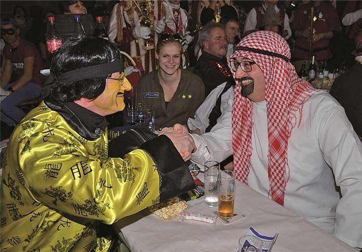 Große Karnevalsparty in der ausverkauften Bauhofhalle