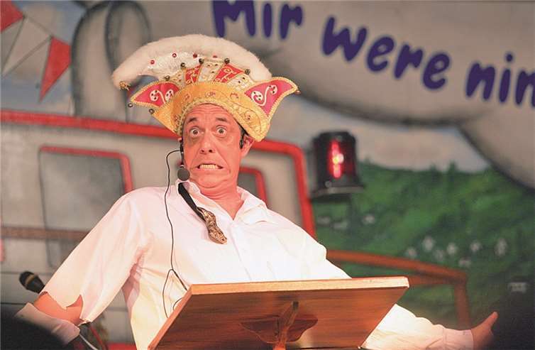 Das Männerballett „Bauarbeiter“ begeisterte die weiblichen Jecken 