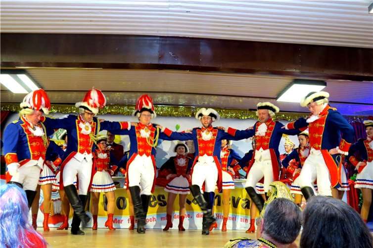 „Mer fiere och mit denne, die im Himmel sin“ 