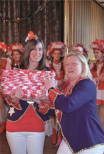 Möhnen und Wagenbauer feierten gemeinsam 