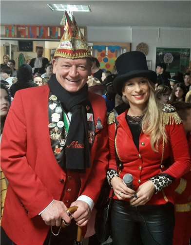 Kunterbuntes Treiben am Schwerdonnerstag 