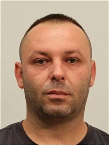 Nach Tötungsdelikt: Polizei sucht nach Vasile A. Nach Tötungsdelikt: Polizei sucht nach Vasile A.