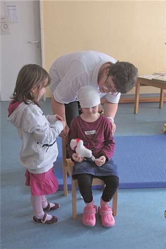 Erste Hilfe im Haus für Kinder