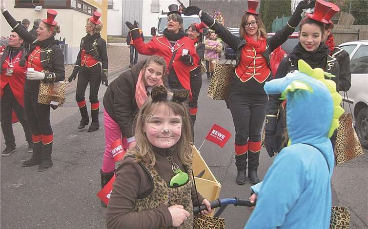 Hereinspaziert in unseren Möhnenzirkus! 