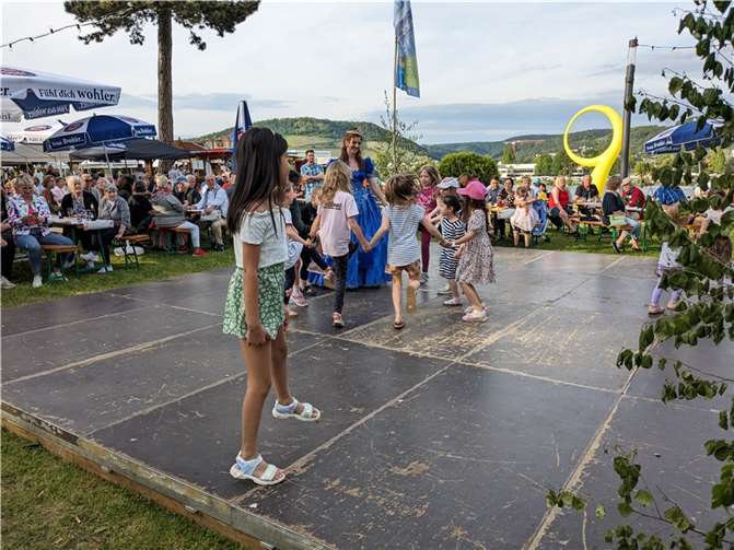 Königinnenwetter zum Brunnenfest in Bad Breisig Königinnenwetter zum Brunnenfest in Bad Breisig