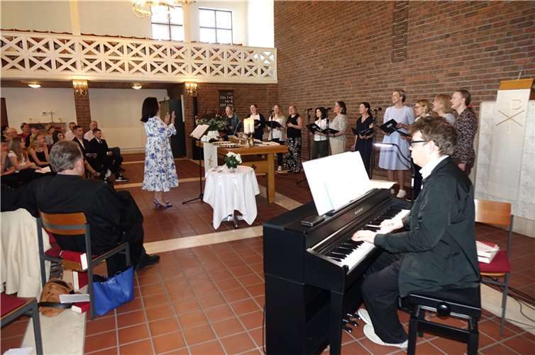 Sechs junge Menschen wurden in die evangelische Kirchengemeinde Weißenthurm aufgenommen Sechs junge Menschen wurden in die evangelische Kirchengemeinde Weißenthurm aufgenommen