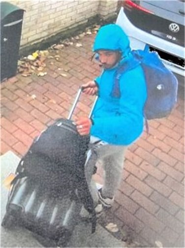 Foto-Fahndung: Wer hat diesen Einbrecher gesehen? 