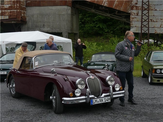 Schaulaufen bei Oldtimer im (Stöffel-)Park des AAC Bad Neuenahr 