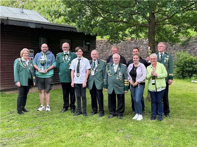 Arno Linder triumphiert 