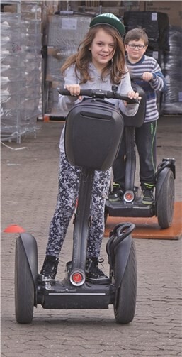 Große und kleine Künstler voll in Aktion 