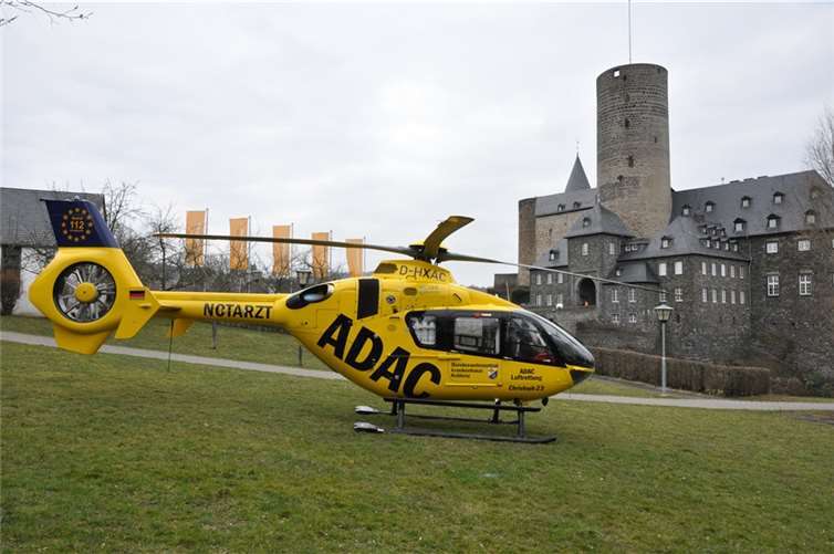 Explosion im Mehrfamilienhaus  