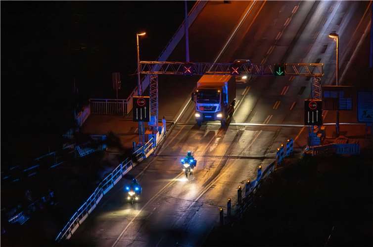 Koblenz: Transport von Fliegerbombe erfolgreich abgeschlossen Koblenz: Transport von Fliegerbombe erfolgreich abgeschlossen