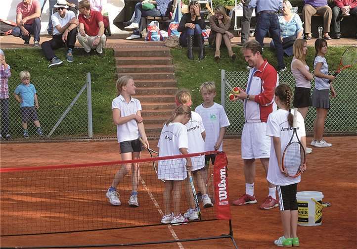 Mit Schwung und vollem Tempo in die neue Tennissaison 
