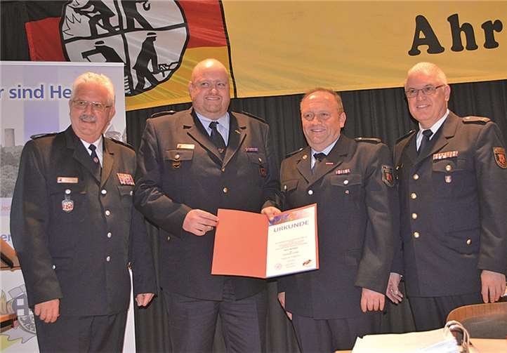 Rolf Genn mit breiter Mehrheit zum neuen Vorsitzenden gewählt 