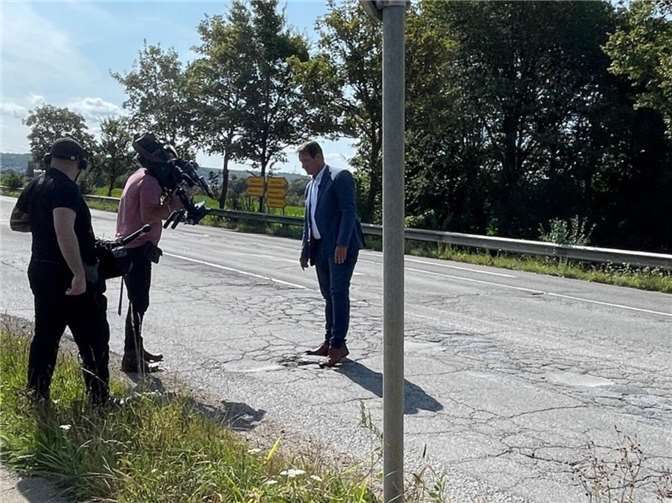 Endlich: LBM kündigt Sanierung der L 121 an 