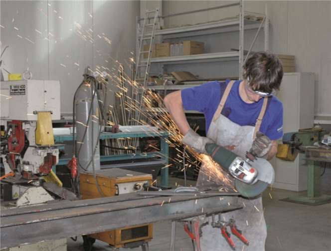 Vom Metallbauer zum Studium der Technik und Raumfahrt 