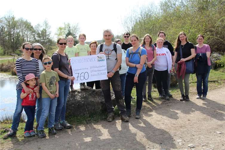 Spenden für den Naturschutz: 760 Euro für das Konikpferd „Silas“ 